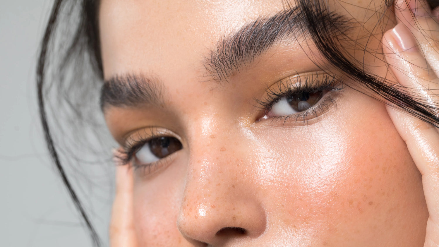 Eyebrow Mapping at Home: The Natural Way to Achieve the Perfect Brow Shape